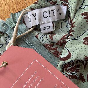 Ivy City Kids Green Floral Jumper 4/5T